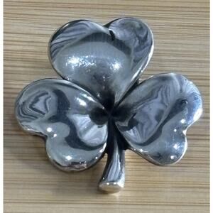 James Avery Retired Sterling Silver Shamrock Clover Pendant